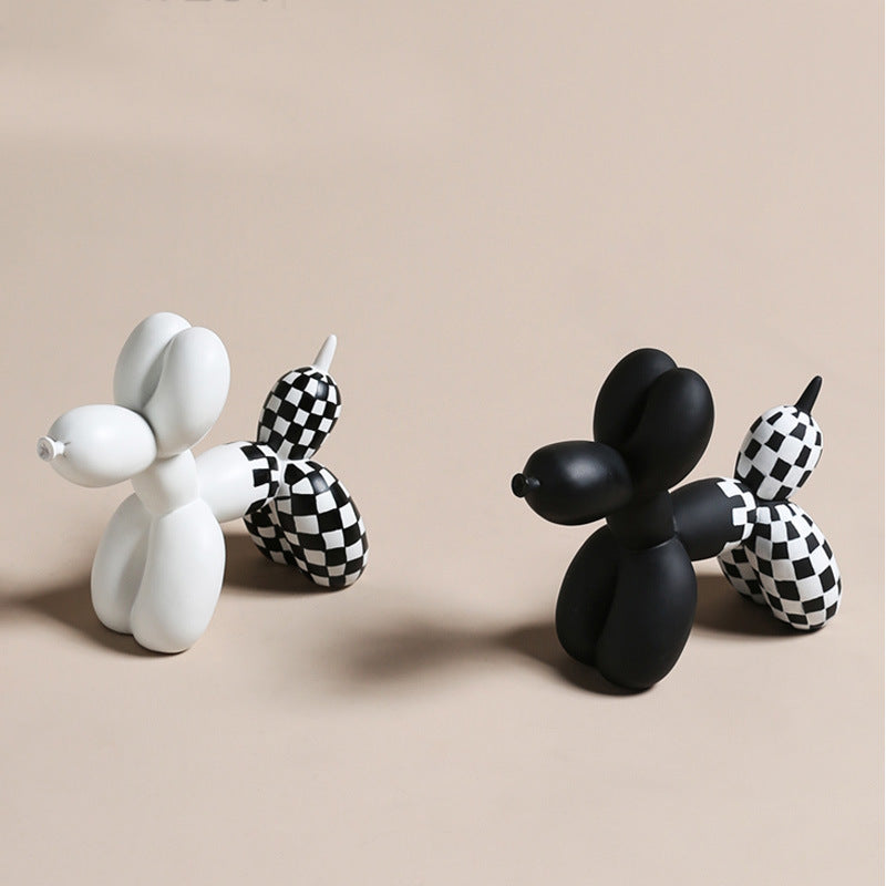 Monochrome Balloon Dog - offbeatabode