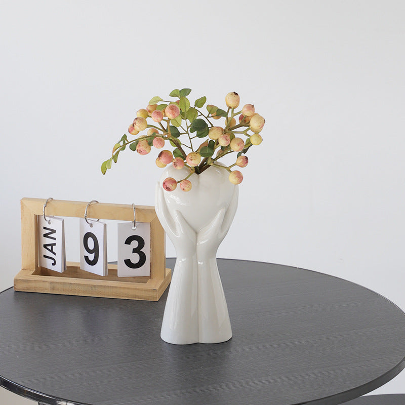 Etta Vase - offbeatabode