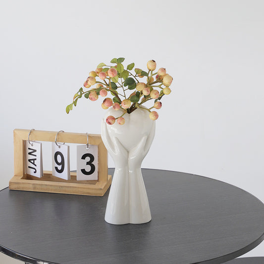 Etta Vase - offbeatabode