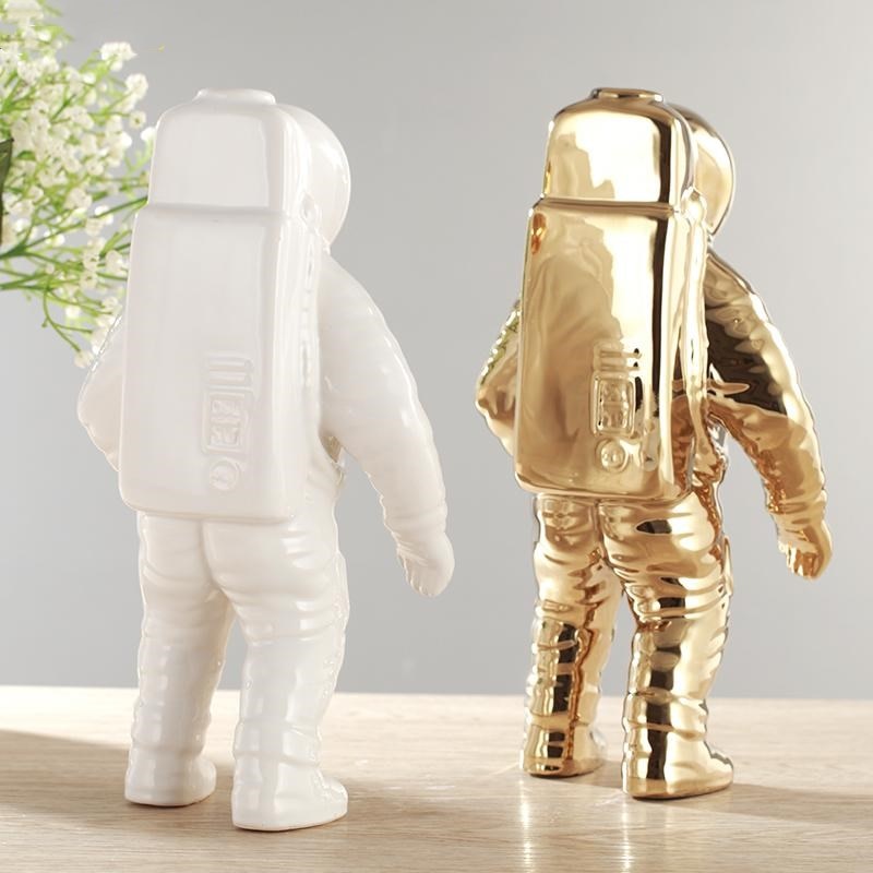 Spaceman Vase - offbeatabode